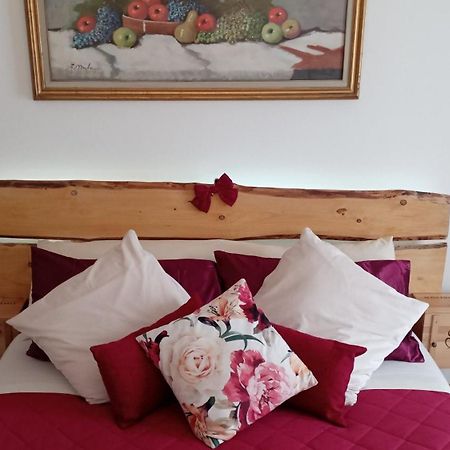 Tirano Express Luxury Apartments Buitenkant foto