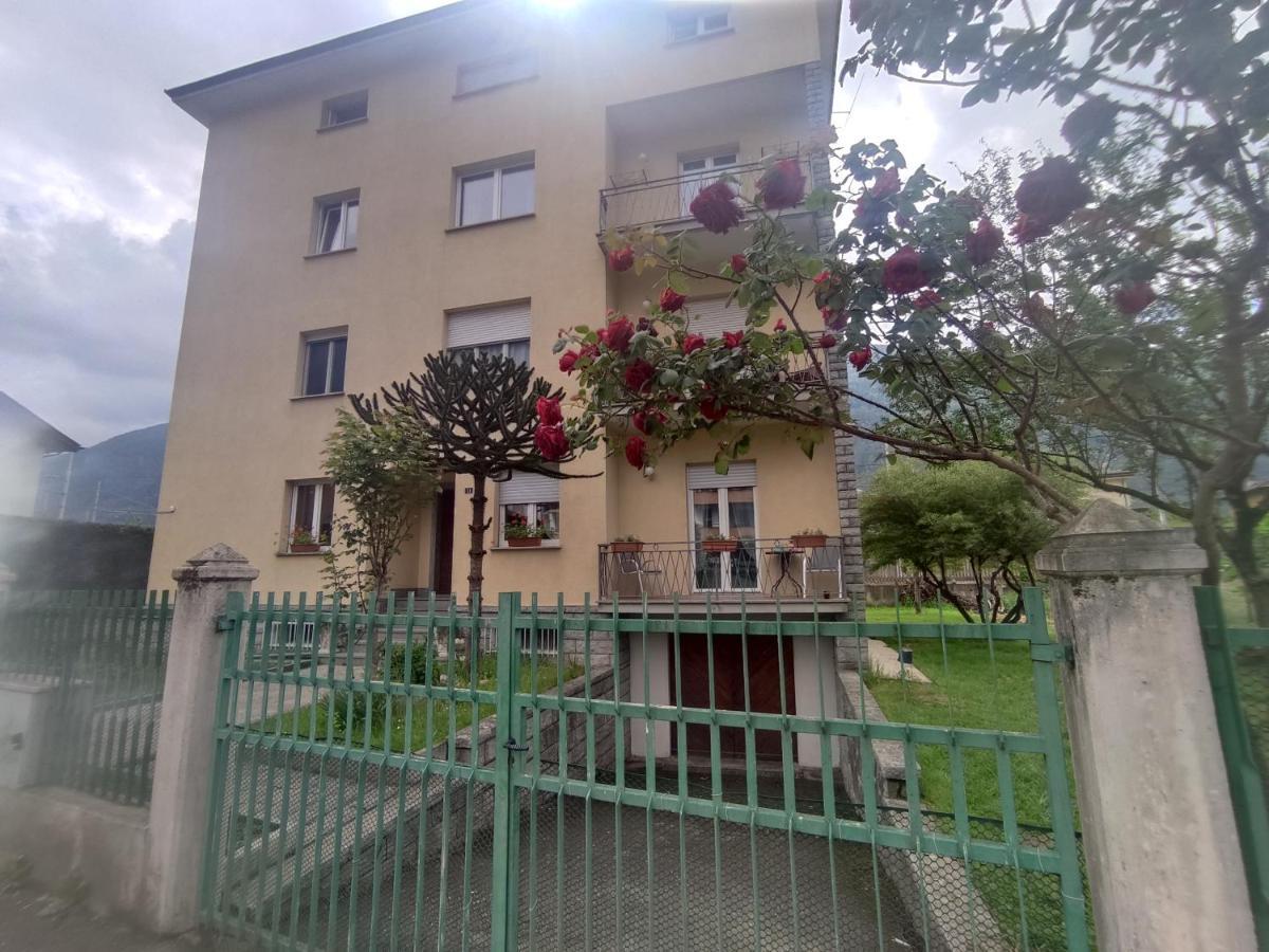 Tirano Express Luxury Apartments Buitenkant foto