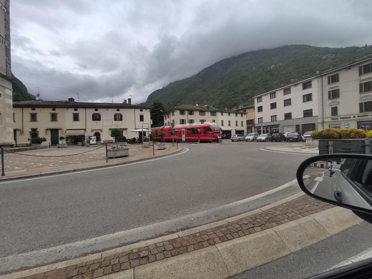 Tirano Express Luxury Apartments Buitenkant foto