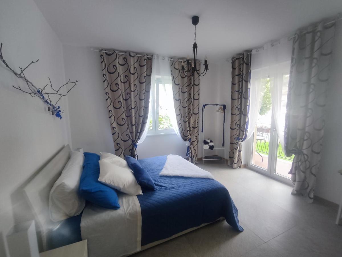 Tirano Express Luxury Apartments Buitenkant foto