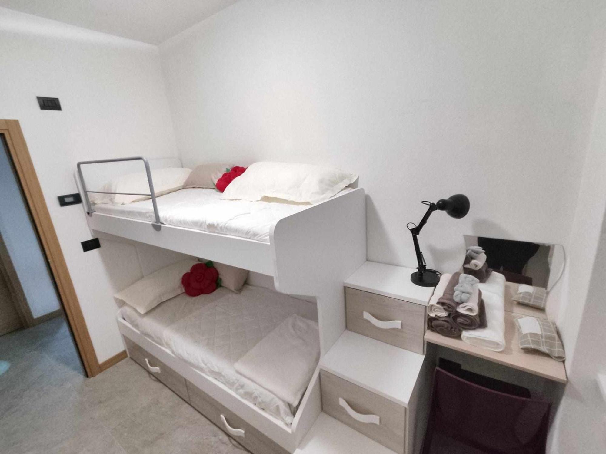 Tirano Express Luxury Apartments Buitenkant foto