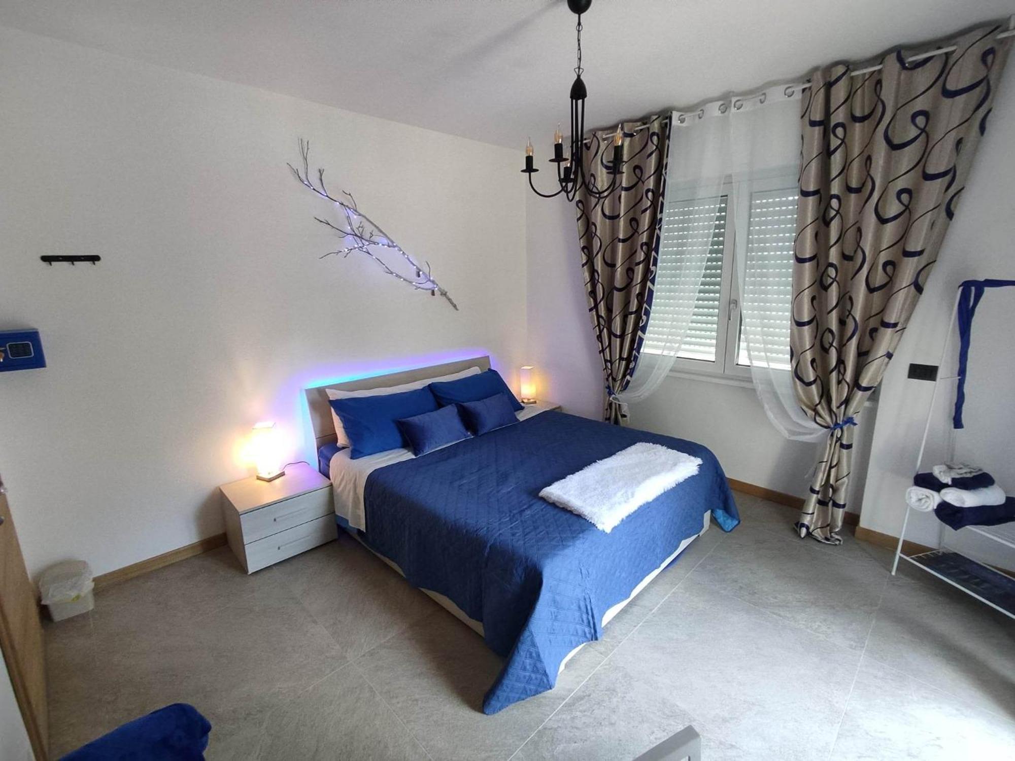 Tirano Express Luxury Apartments Buitenkant foto