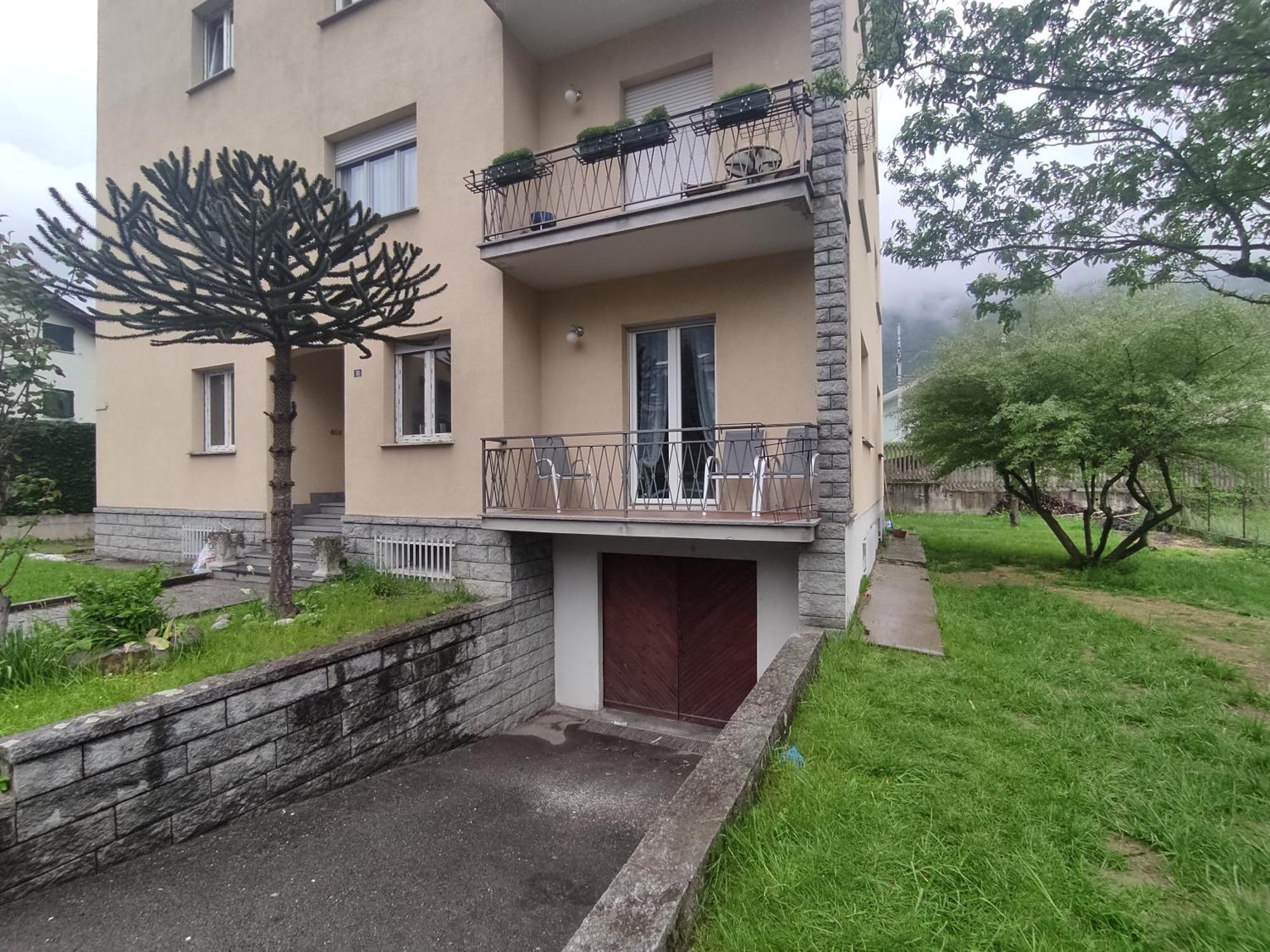 Tirano Express Luxury Apartments Buitenkant foto